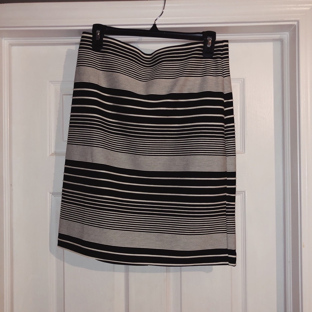Black & white striped pencil skirt